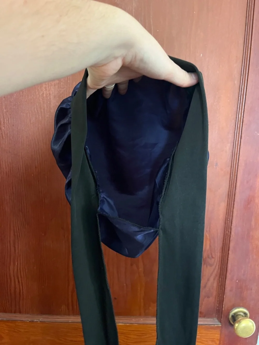 Satin Navy Blue bonnet - Picture 2 of 4